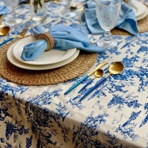 Linen Table Cloth 12 seaters