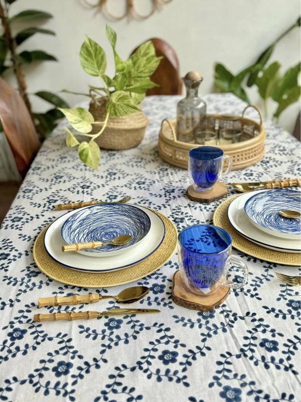 Table Cloth 10-12 seaters