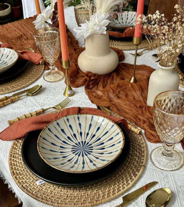 BROWN JAPANESE COUPE PLATE