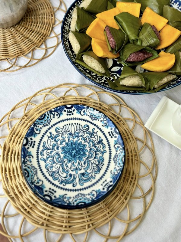 BLUE VINTAGE SALAD/DESSERT PLATE