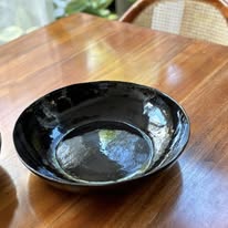 BLACK SERVING BOWL