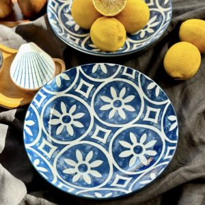 BLUE WITH FLOWER PRINT COUPE PLATE